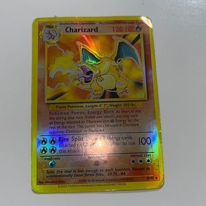 Pokémon card Charizard Vmax
